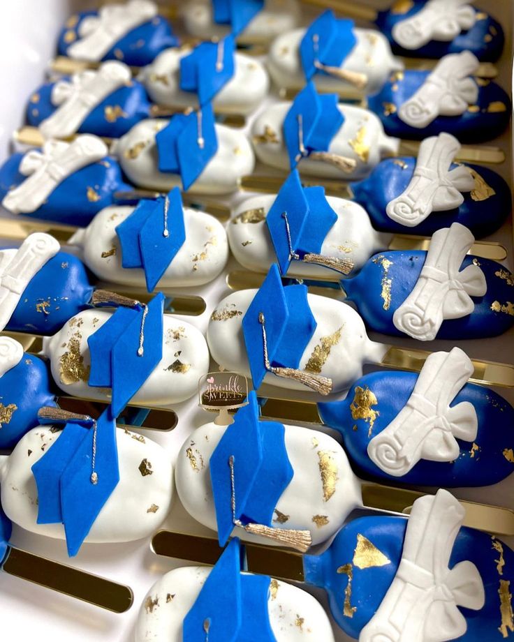 Grad Cream Cake Pops